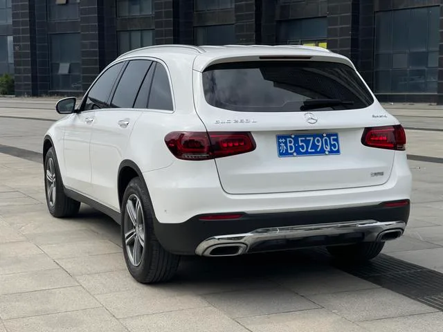 Mercedes-Benz GLC 2021 GLC 260 L 4MATIC Dinámico exterior foto 6 Mercedes-Benz GLC 2021 GLC 260 L 4MATIC Dinámico exterior foto 6