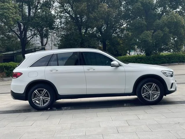 Mercedes-Benz GLC 2021 GLC 260 L 4MATIC Dinámico exterior foto 7 Mercedes-Benz GLC 2021 GLC 260 L 4MATIC Dinámico exterior foto 7