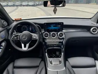 Mercedes-Benz GLC 2021 GLC 260 L 4MATIC Dinámico interior foto 11 Mercedes-Benz GLC 2021 GLC 260 L 4MATIC Dinámico interior foto 11