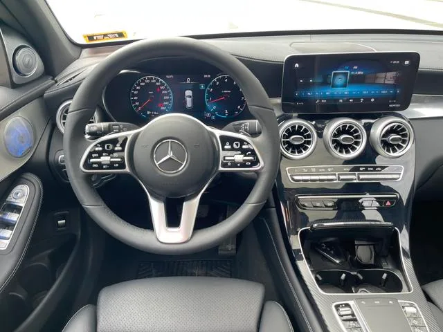 Mercedes-Benz GLC 2021 GLC 260 L 4MATIC Dinámico interior foto 12 Mercedes-Benz GLC 2021 GLC 260 L 4MATIC Dinámico interior foto 12