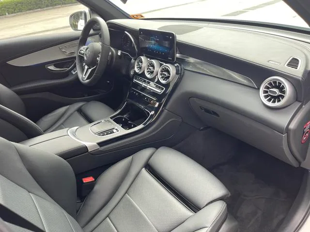 Mercedes-Benz GLC 2021 GLC 260 L 4MATIC Dinámico interior foto 15 Mercedes-Benz GLC 2021 GLC 260 L 4MATIC Dinámico interior foto 15