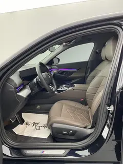 BMW 5 Series 2024 530Li Лидирующий M Спортивный костюм экстерьер фото 4