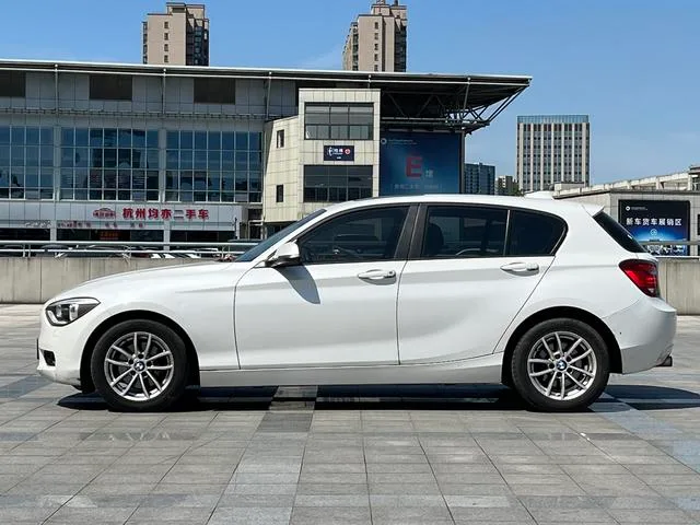 BMW 1 Series (Imported) 2013 Модификация 118i Лидирующий экстерьер фото 3