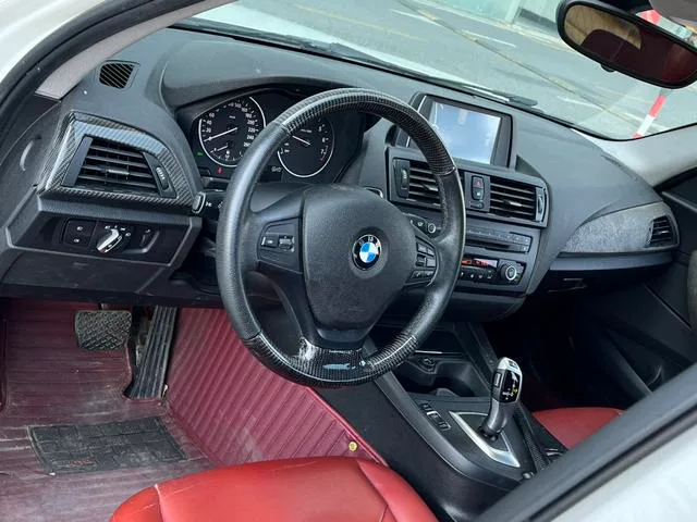 BMW 1 Series (Imported) 2013 Модификация 118i Лидирующий экстерьер фото 10