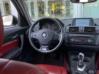 BMW 1 Series (Imported) 2013 Модификация 118i Лидирующий интерьер фото 14