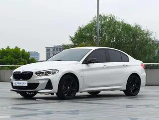 BMW 1 Series 2021 125i M Édition de nuit sportive Yao