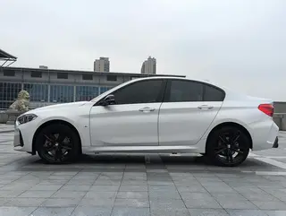 BMW 1 Series 2021 125i M Sports Obsidian Night Edition exterior photo 8