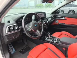BMW 1 Series 2021 125i M Sports Obsidian Night Edition interior photo 12