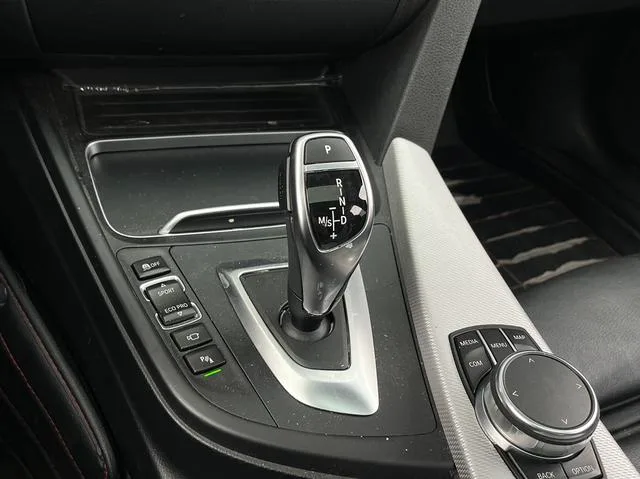BMW 4 Series 2017 425i Gran Coupe Premium Class M Sports suit interior photo 16