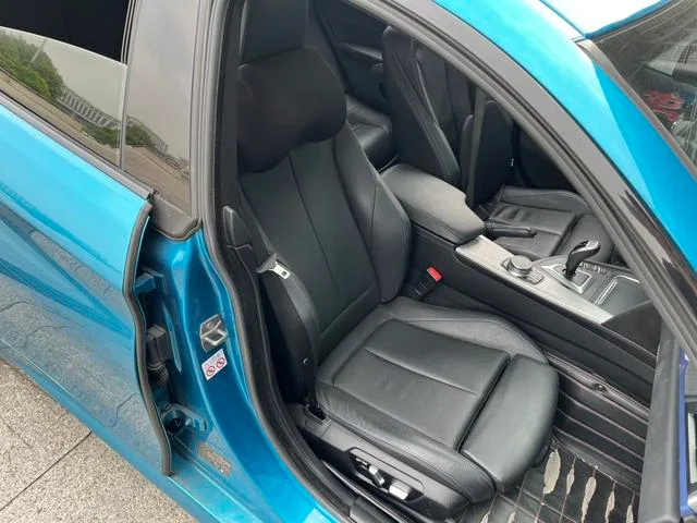 BMW 4 Series 2017 425i Gran Coupe Premium Class M Sports suit interior photo 18