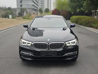 BMW 5 Series 2018 Restyling 530Li Leading Type Luxury Set exterior photo 2 BMW 5 Series 2018 Restyling 530Li Leading Type Luxury Set exterior photo 2