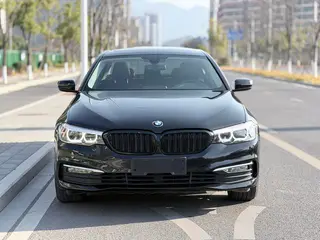BMW 5 Series 2018 528Li Édition spéciale répertoriée extérieur photo 2 BMW 5 Series 2018 528Li Édition spéciale répertoriée extérieur photo 2