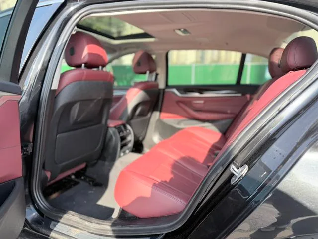 BMW 5 Series 2018 528Li Édition spéciale répertoriée intérieur photo 10 BMW 5 Series 2018 528Li Édition spéciale répertoriée intérieur photo 10
