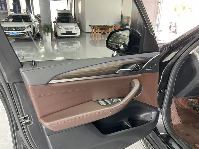 BMW X3 2018 xDrive28i Luxury Set Country VI exterior photo 7