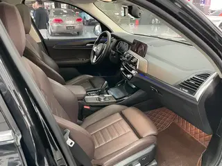 BMW X3 2018 xDrive28i Luxury Set Country VI interior photo 16