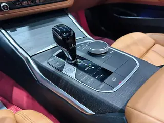 BMW 4 Series 2022 430i M Set de nuit de sport intérieur photo 11