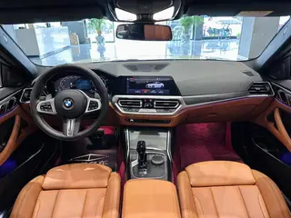 BMW 4 Series 2022 430i M Set de nuit de sport intérieur photo 15