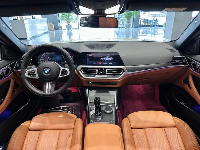 BMW 4 Series 2022 430i M Set de nuit de sport intérieur photo 15