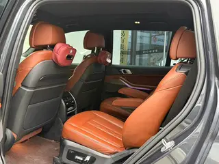 BMW X7 2020 xDrive40i Premium Class M Sports suit interior photo 6 BMW X7 2020 xDrive40i Premium Class M Sports suit interior photo 6
