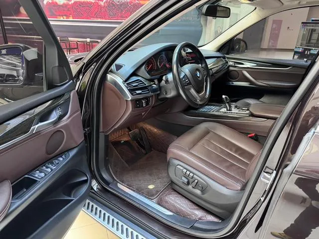 BMW X5 2014 xDrive35i Leading Type exterior photo 4