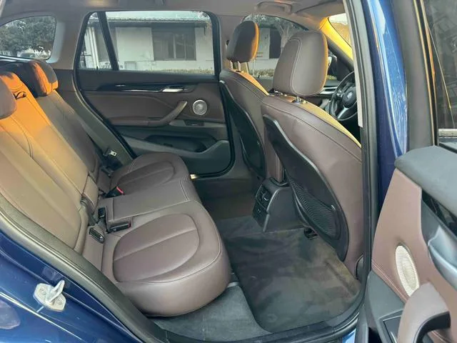 BMW X1 2021 sDrive25Li Leading Type interior photo 11