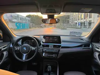 BMW X1 2021 sDrive25Li Leading Type interior photo 12