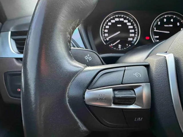 BMW X1 2021 sDrive25Li Leading Type interior photo 19