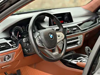 BMW 7 Series 2018 740Li xDrive Premium Class Excellence Set exterior photo 4