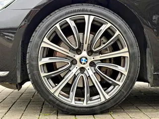 BMW 7 Series 2018 740Li xDrive Premium Class Excellence Set interior photo 15