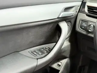 BMW X1 2019 sDrive20Li Leading Type interior photo 16