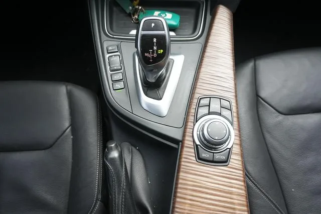 BMW 3 Series 2013 Restyling 328Li Fashion Design Set interior photo 12 BMW 3 Series 2013 Restyling 328Li Fashion Design Set interior photo 12