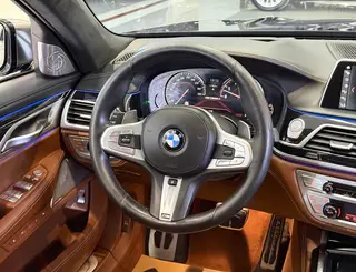 BMW 7 Series 2018 M760Li xDrive extérieur photo 5