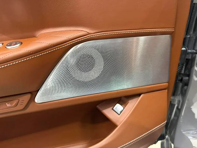 BMW 7 Series 2021 740Li xDrive Type administratif Ensemble de luxe extérieur photo 5