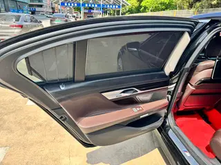 BMW 7 Series 2018 740Li Leading Type M Sports suit exterior photo 7