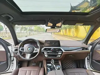 BMW 5 Series 2020 525Li M Ensemble de sport extérieur photo 5