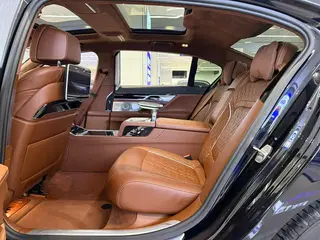 BMW 7 Series 2019 Restyling 740Li xDrive Administrative Luxury Set interior photo 12