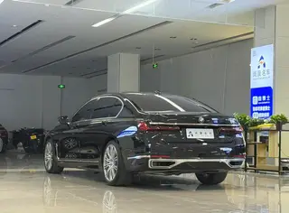 BMW 7 Series 2019 Restyling 740Li xDrive Administrative Luxury Set interior photo 14