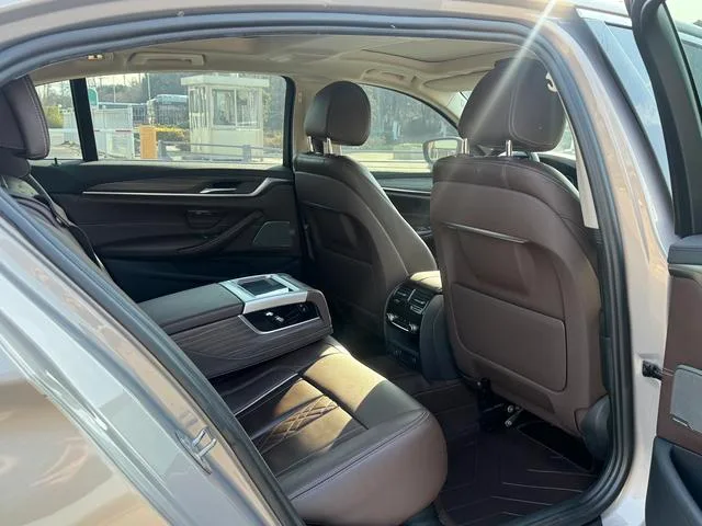 BMW 5 Series 2019 Mise à jour 530Li Type de luxe Ensemble de luxe intérieur photo 13