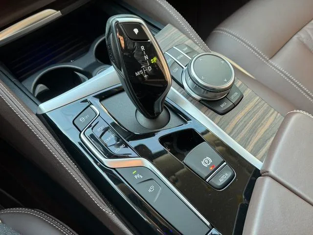 BMW 5 Series 2019 Mise à jour 530Li Type de luxe Ensemble de luxe intérieur photo 17