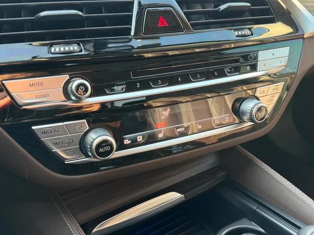 BMW 5 Series 2019 Mise à jour 530Li Type de luxe Ensemble de luxe intérieur photo 19
