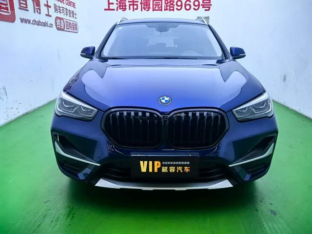 BMW X1 2020 xDrive25Li Premium Class exterior photo 2