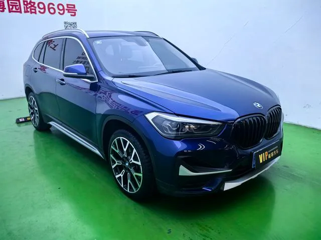 BMW X1 2020 xDrive25Li Premium Class exterior photo 3