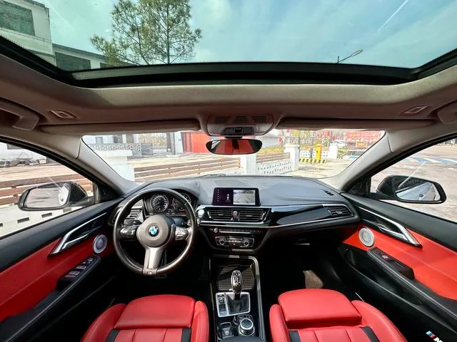 BMW 1 Series 2021 Reforma 125i M Edición nocturna deportiva interior foto 10