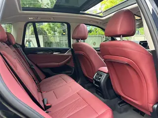 BMW X3 2022 Restyling xDrive25i M Sports suit interior photo 13
