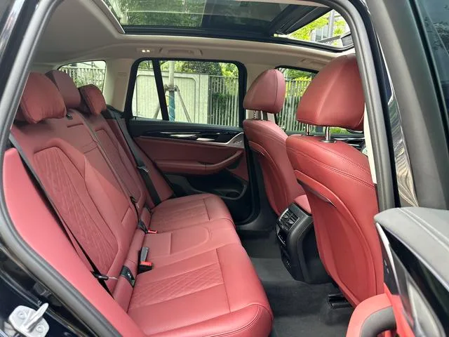 BMW X3 2022 Restyling xDrive25i M Sports suit interior photo 14