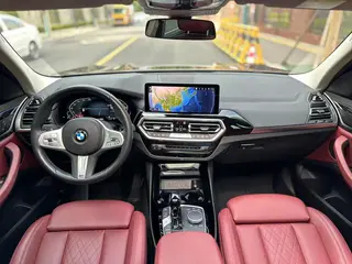 BMW X3 2022 Restyling xDrive25i M Sports suit interior photo 17