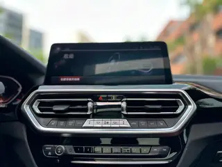 BMW X3 2022 Restyling xDrive25i M Sports suit interior photo 19