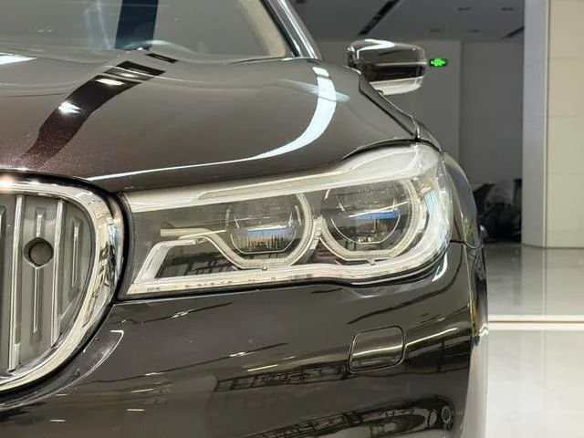 BMW 7 Series 2017 750Li xDrive Édition personnalisée Quatre places extérieur photo 4