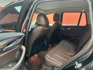 BMW X3 2021 Restyling xDrive28i M Sports suit interior photo 6