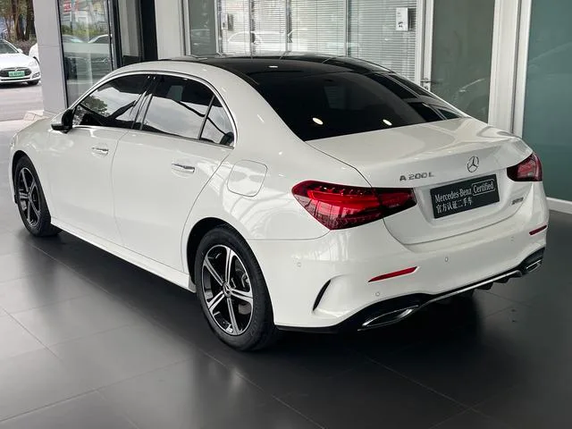 Mercedes-Benz A-Class 2025 A 200 L Version mode extérieur photo 9 Mercedes-Benz A-Class 2025 A 200 L Version mode extérieur photo 9